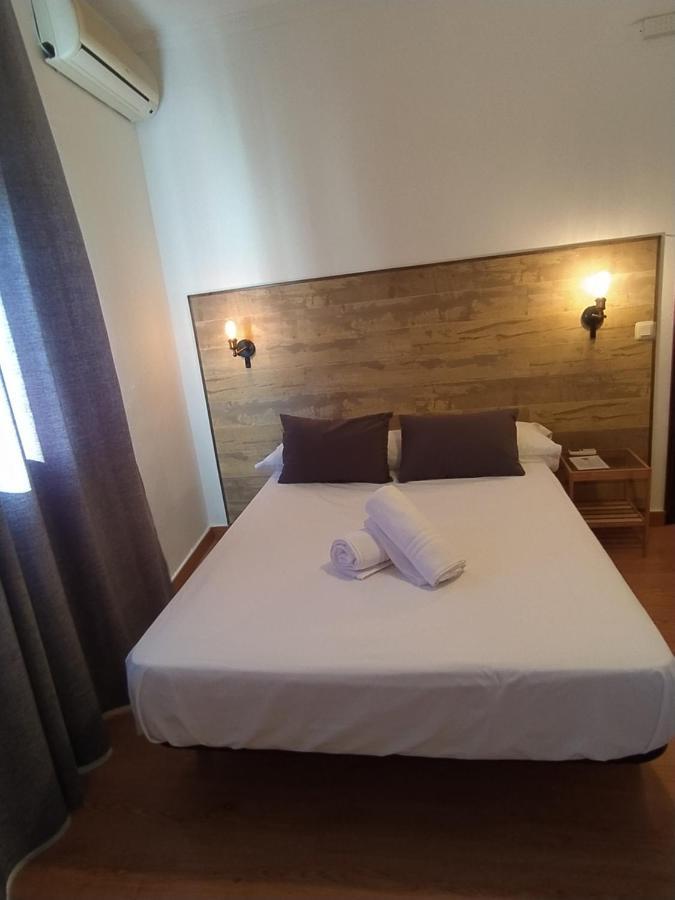 Hostal El Pinar Montecorto Bagian luar foto