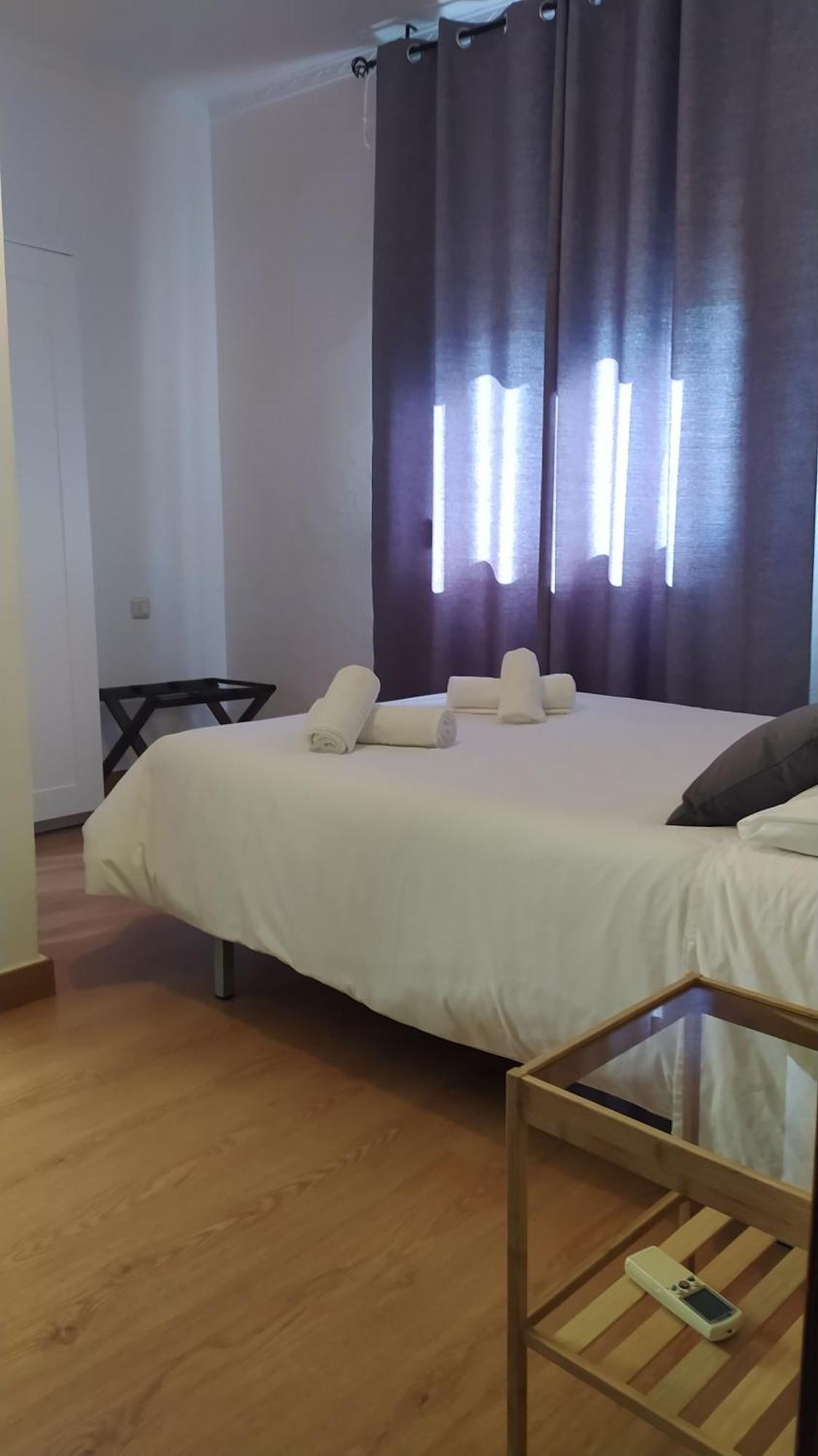 Hostal El Pinar Montecorto Bagian luar foto