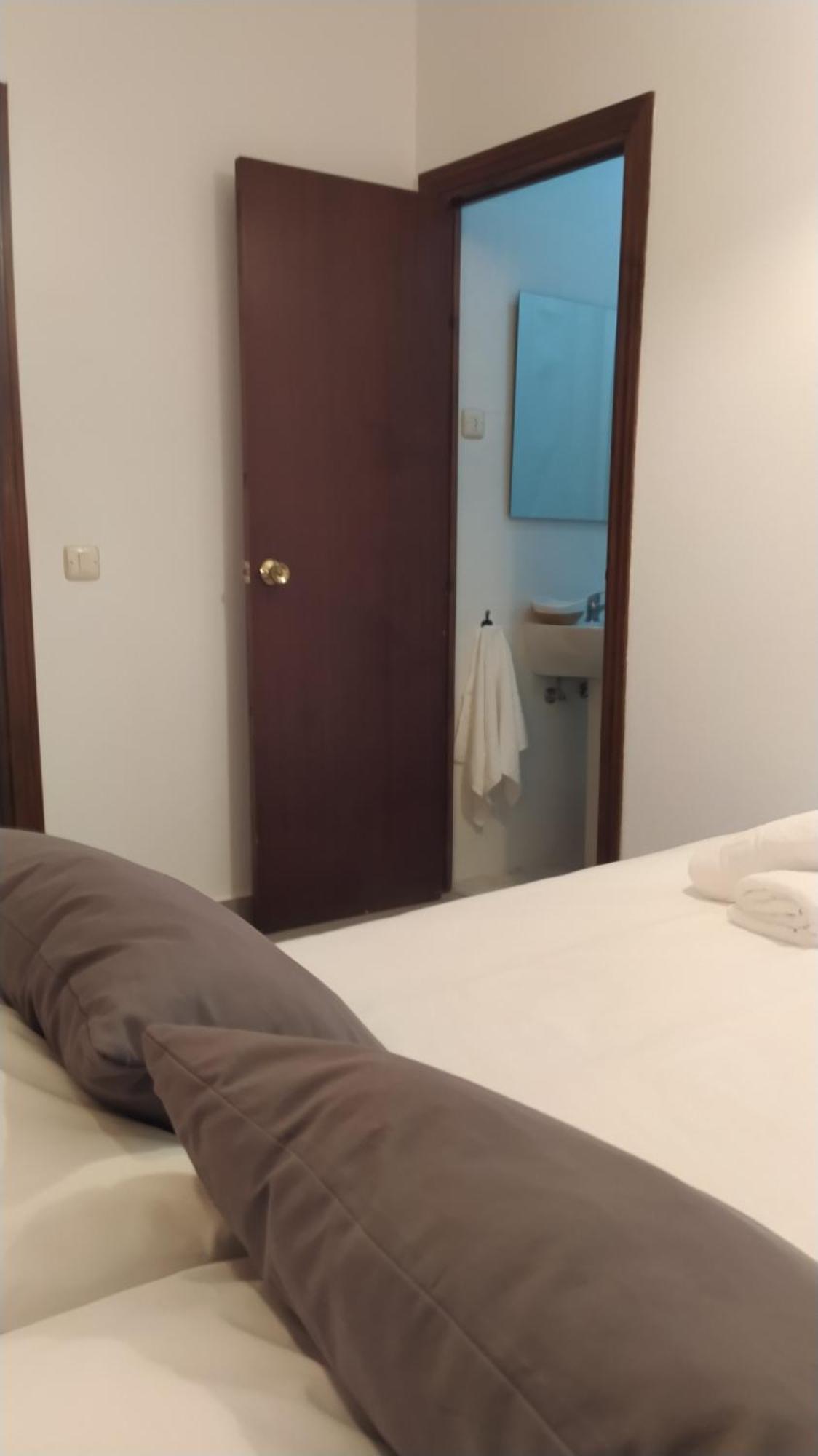 Hostal El Pinar Montecorto Bagian luar foto
